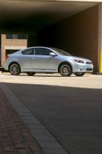 Scion tC 2005 года